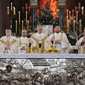 Nadbiskup Kutleša predvodio misno slavlje svetkovine Rođenja Gospodinova u Zagrebačkoj katedrali